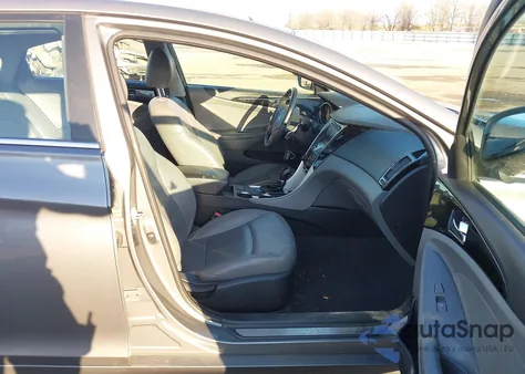 2013 Hyundai Sonata Limited 2.0T z USA, uszkodzony, nr VIN 5NPEC4AB6DH516909